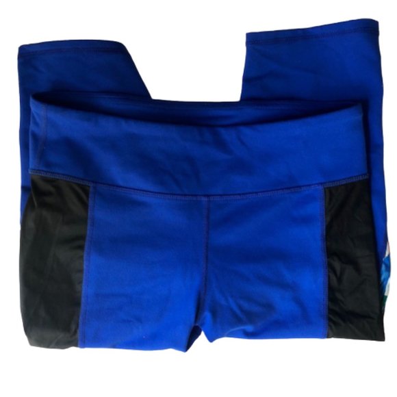 Fabletics Navassa PowerHold Capri Leggings - Blue Black - S - Picture 8 of 12